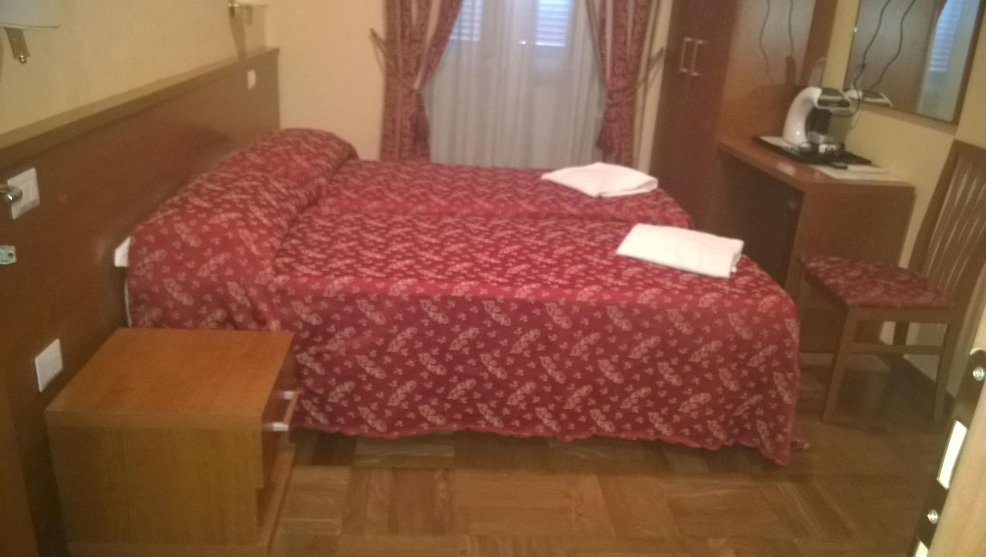 Toffa Place In Рим Экстерьер фото