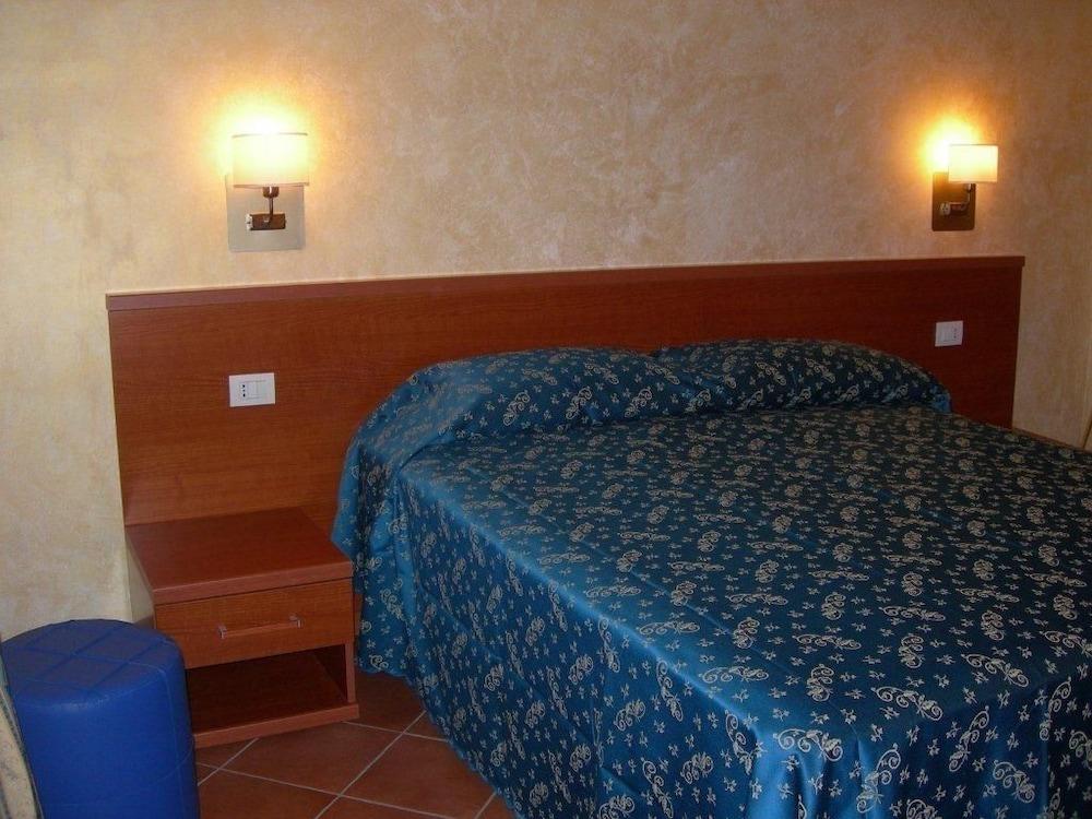 Toffa Place In Рим Экстерьер фото